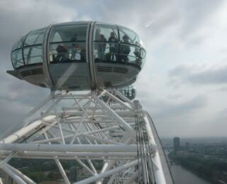110425-london 60