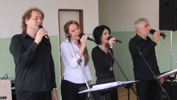Four Art Singers