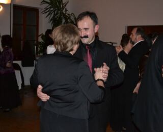 120121-bal 99
