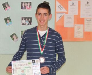 131025-osszmagyar 2